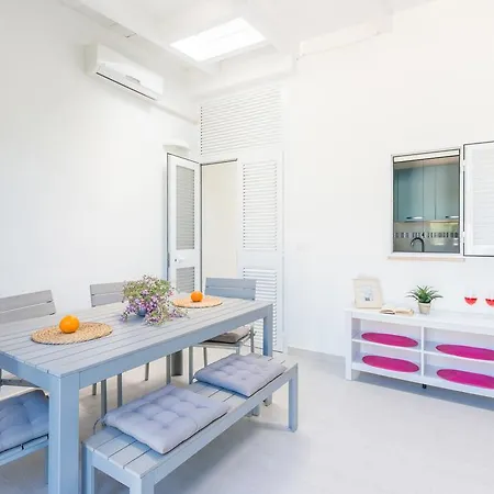 Chiara Villa *